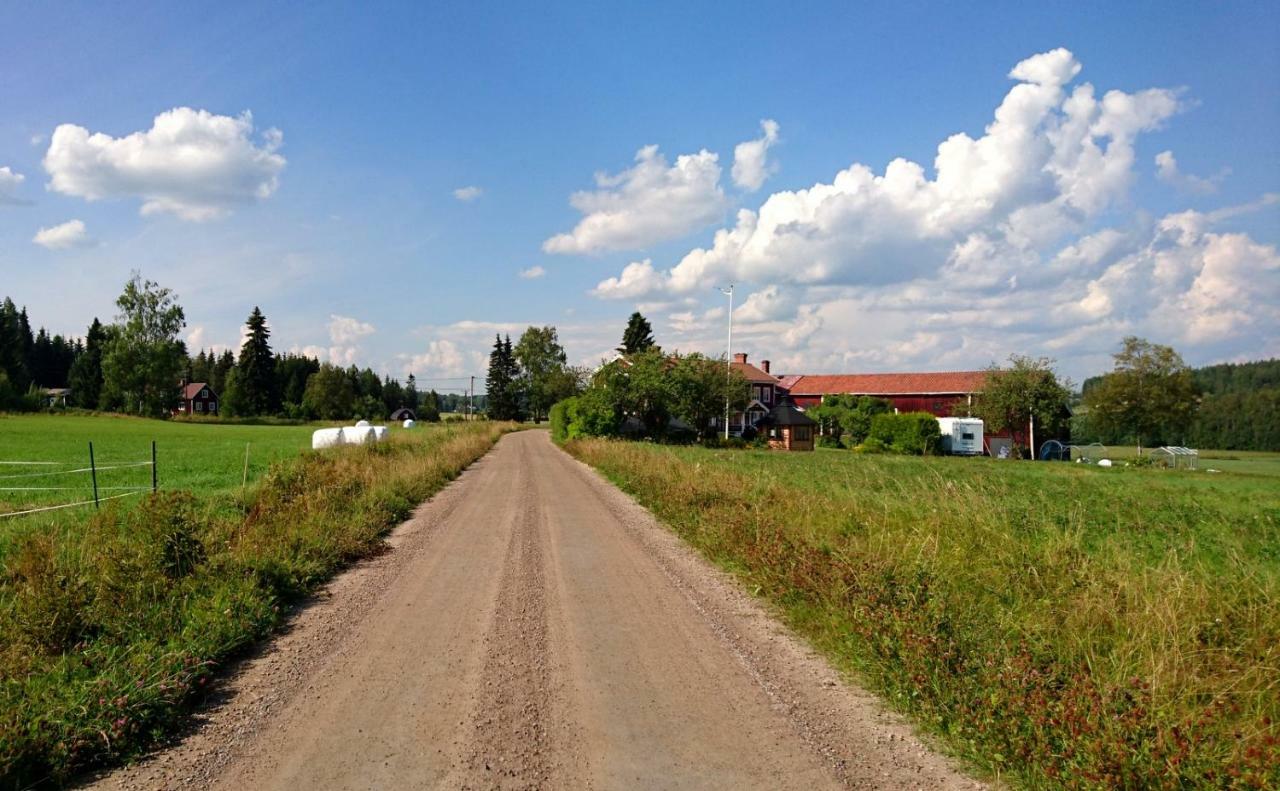 Fiberhusets Retreat: High-Speed Haven Near Hudiksvall Villa Exterior photo