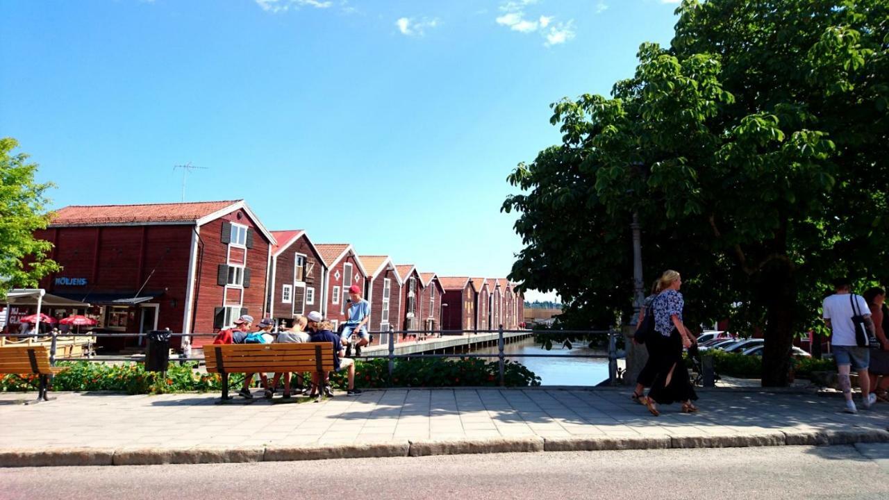 Fiberhusets Retreat: High-Speed Haven Near Hudiksvall Villa Exterior photo