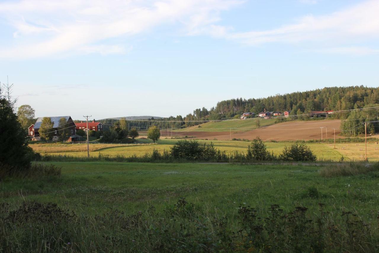 Fiberhusets Retreat: High-Speed Haven Near Hudiksvall Villa Exterior photo